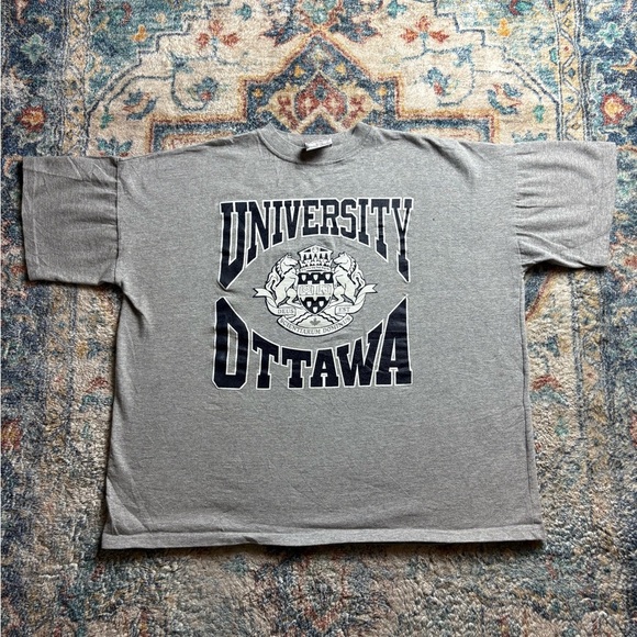 Vintage University Of Ottawa T-shirt Size XL - Picture 1 of 4